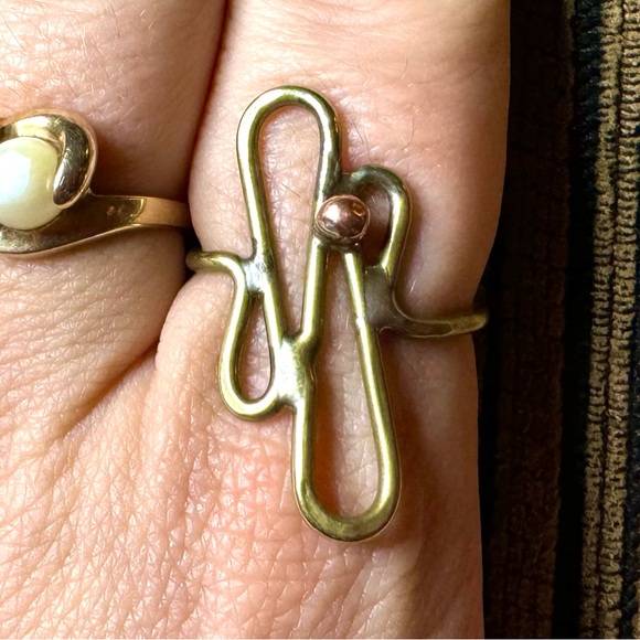 Handcrafted sterling silver, brass and copper ring. - Picture 6 of 11